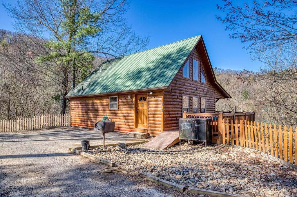 Wilderness Lodge, Hot Tub, Game Room, Pool Access, 1089 Free Tickets Each Paid Day, Dollywood And M Sevierville Exterior photo