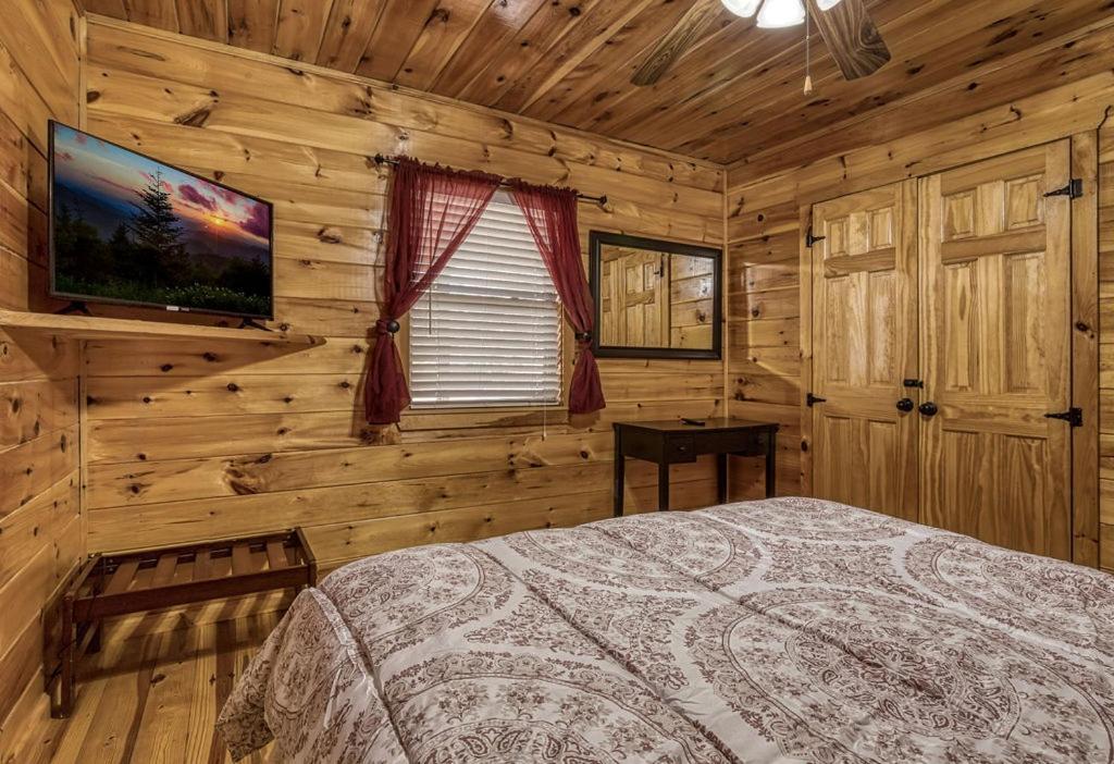 Wilderness Lodge, Hot Tub, Game Room, Pool Access, 1089 Free Tickets Each Paid Day, Dollywood And M Sevierville Exterior photo