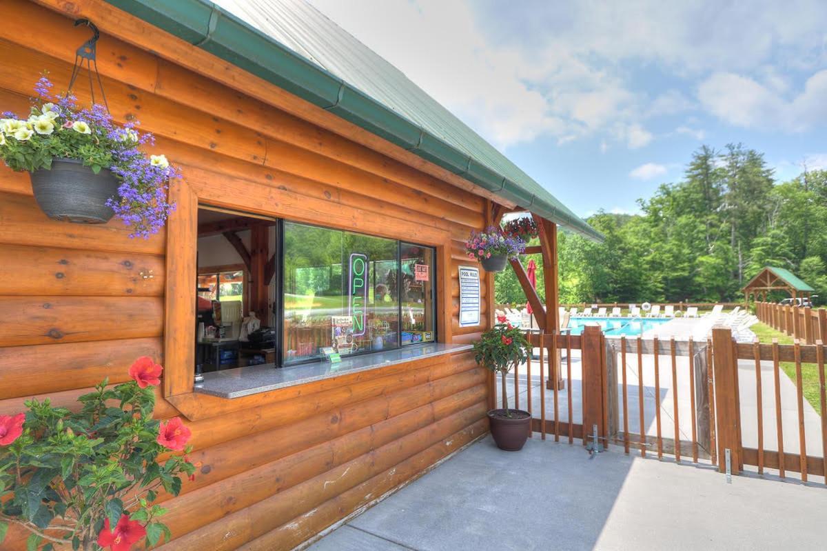 Wilderness Lodge, Hot Tub, Game Room, Pool Access, 1089 Free Tickets Each Paid Day, Dollywood And M Sevierville Exterior photo